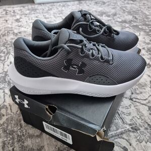 NWT Under Armour Men's Charcoal Athletic Sneakers